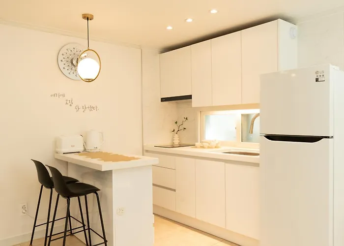 Appartement Cozy House- Yongsan, Itaewon, Noksapyeong Station, 2r3b