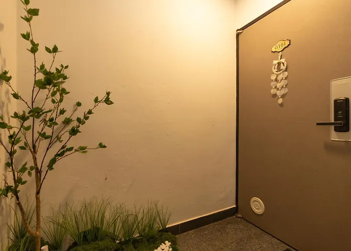 Cozy House- Yongsan, Itaewon, Noksapyeong Station, 2r3b *