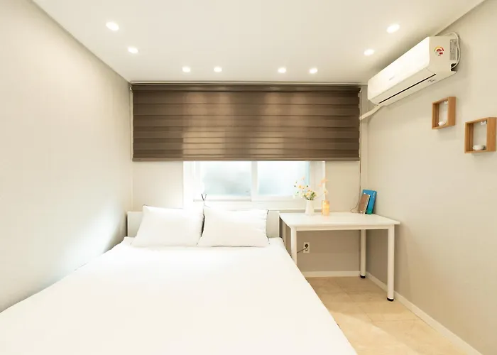 Cozy House- Yongsan, Itaewon, Noksapyeong Station, 2r3b Appartement