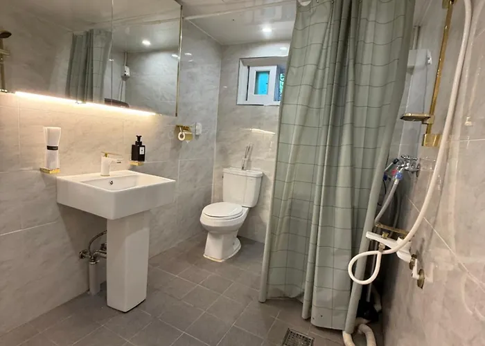 Cozy House- Yongsan, Itaewon, Noksapyeong Station, 2r3b Appartement *